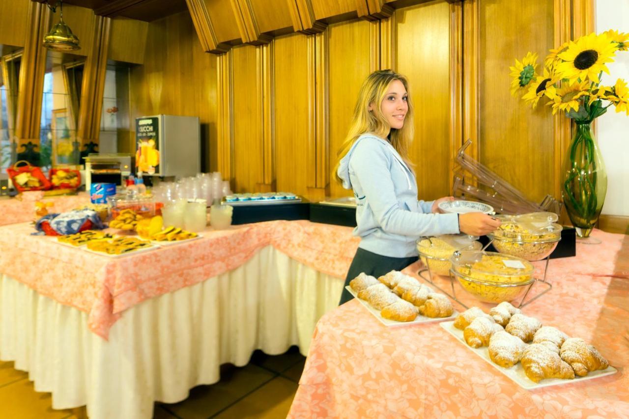 Hotel Carlone Breguzzo Kültér fotó