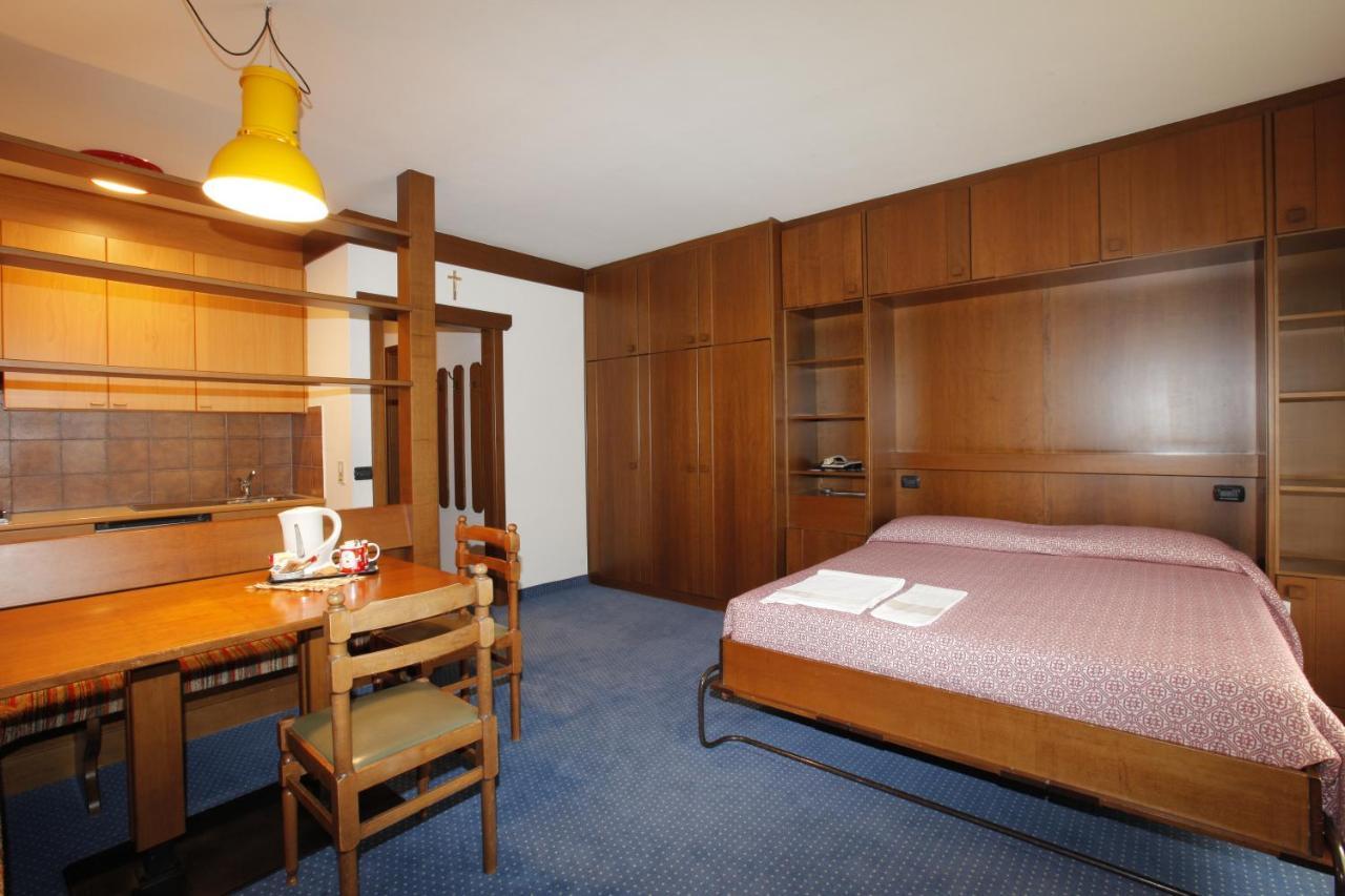 Hotel Carlone Breguzzo Kültér fotó