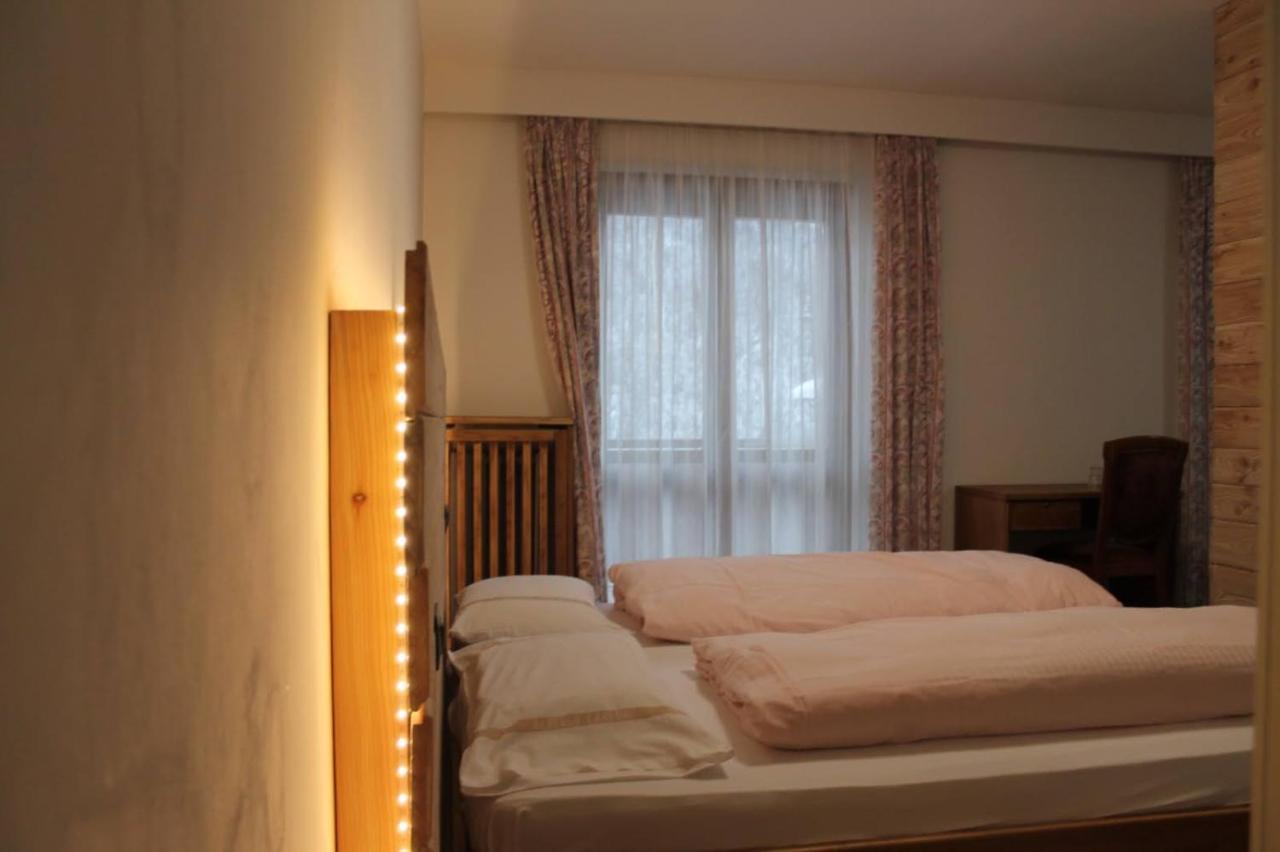Hotel Carlone Breguzzo Kültér fotó