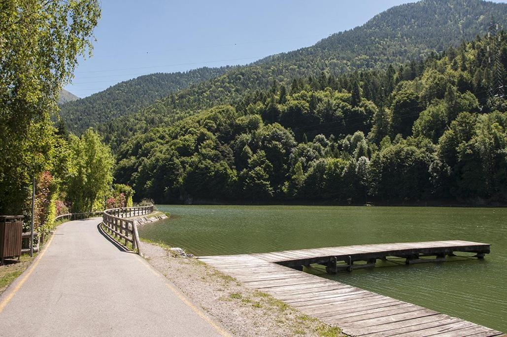 Hotel Carlone Breguzzo Kültér fotó